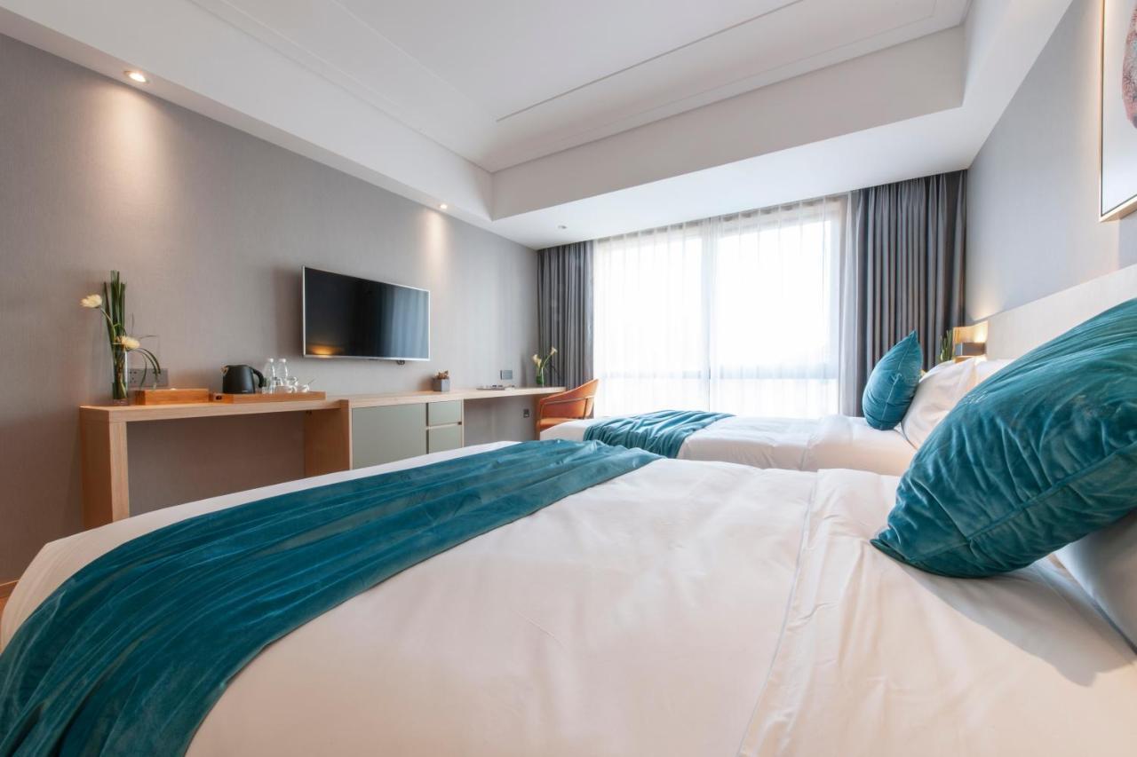 Baixia Pagoda Hotel 5*